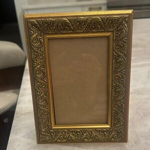 Elegant Gold Ornate Picture Frame
